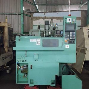 Máy tiện CNC cũ Fuji FM80