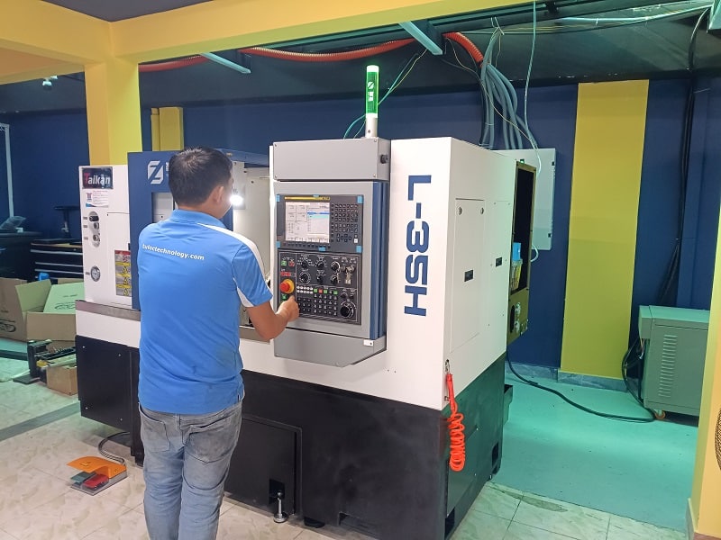 vận hành máy tiện cnc hệ fanuc