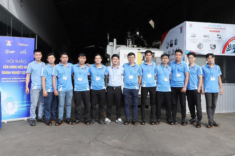Đội ngũ kỹ thuật chất lượng cao luôn mang đến những dịch vụ tốt nhất cho khách hàng