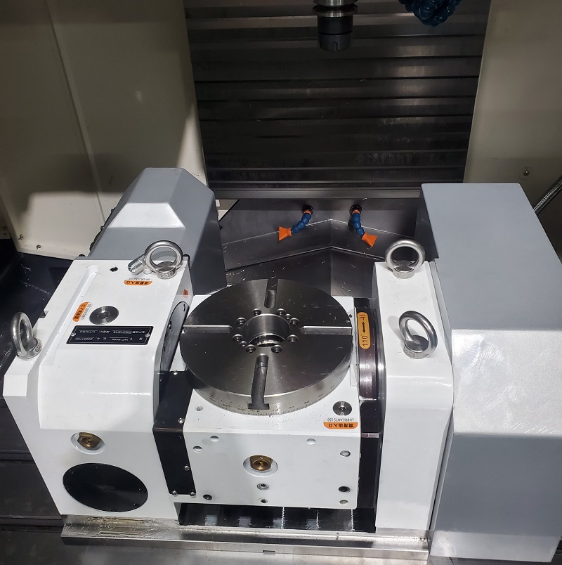 Gia công 4+1 thực hiện trên máy CNC 3 trục gắn thêm bàn quay trục thứ 5