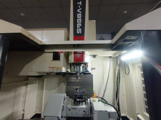 máy cnc thay dao tự động