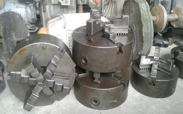 mâm cặp máy tiện nhật bãi