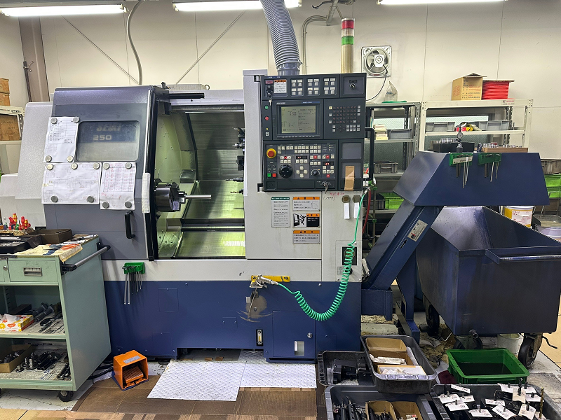 Máy tiện CNC Nhật bãi có mức giá đầu tư hợp lý hơn so với máy mới