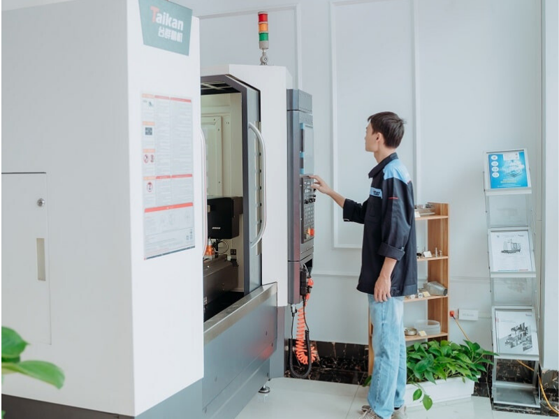 Dịch vụ sửa lỗi làm lạnh trục chính hiệu quả và chuyên nghiệp của TULOCTECH