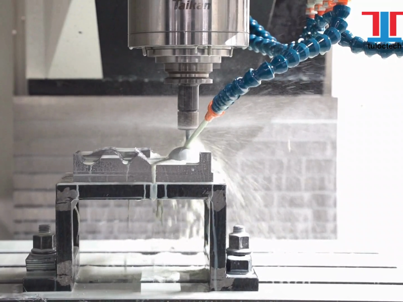 Tắc đường dầu bôi trơn CNC kéo dài gây hư hỏng nghiêm trọng nếu không được khắc phục kịp thời