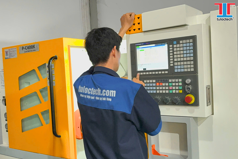 Bảo dưỡng định kỳ máy tiện CNC cần thực hiện định kỳ để tối ưu hiệu suất máy và tiết kiệm chi phí sửa chữa lớn