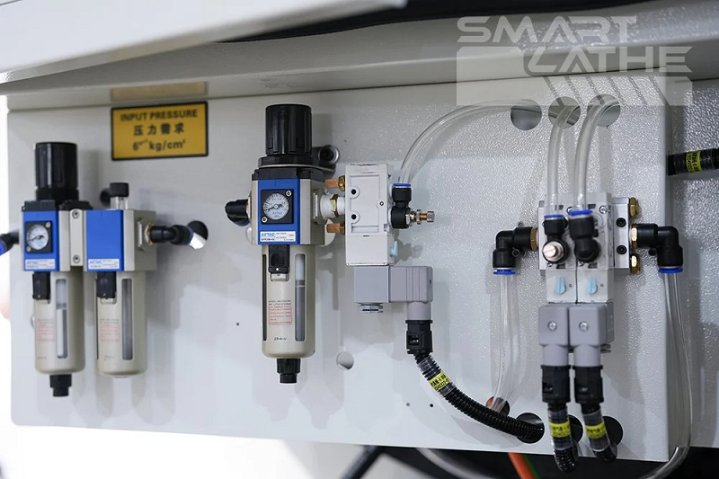 Hệ thống khí nén là bộ phận quan trọng trên máy tiện CNC ảnh hưởng trực tiếp đến quá trình gia công