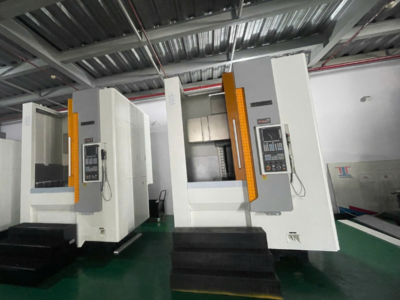 Máy tiện CNC PMW P-VTL65M 1