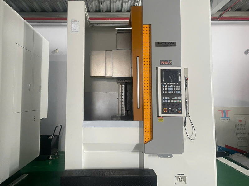 Máy tiện CNC PMW P-VTL65M