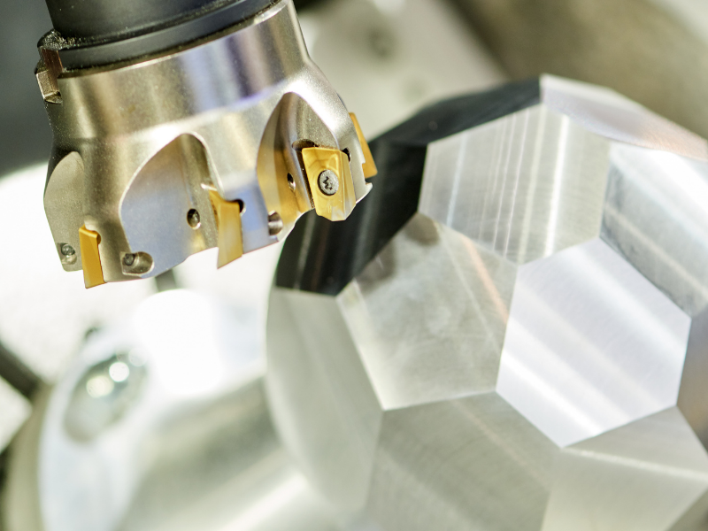 Dao phay định hình là loại dao phay CNC có phần lưỡi cắt được thiết kế và chế tạo theo một biên dạng hình học đặc biệt