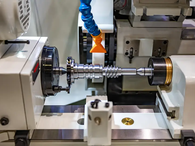 Máy tiện 5 trục CNC là dòng máy công cụ gia công 5 trục đồng thời cho các chi tiết khó