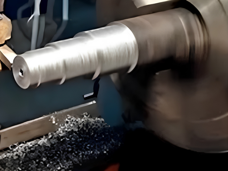 Có rất nhiều nguyên nhân gây ra sự cố côn trên máy tiện CNC