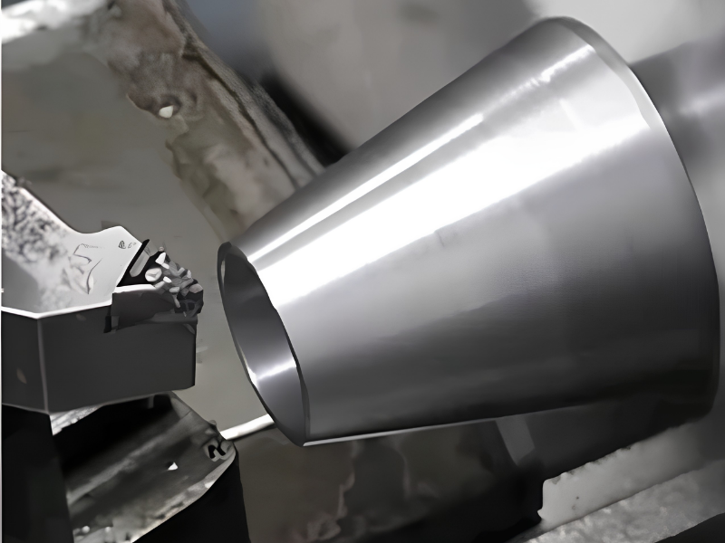 Sản phẩm đầu ra sai kích thước, bề mặt nhám hoặc máy gia công có tiếng ồn... là những dấu hiệu điển hình của sự cố côn trên máy tiện CNC