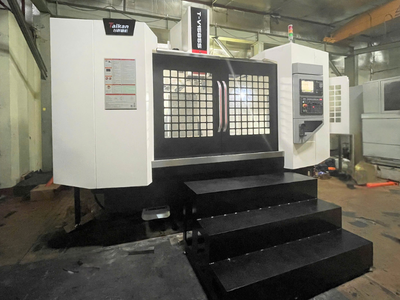 Máy phay khổ lớn BT50 thương hiệu Taikan là một trong những dòng sản phẩm được nhiều doanh nghiệp tại Việt Nam quan tâm